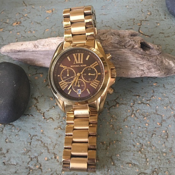 Michael Kors gold watch✨ - Picture 2 of 7